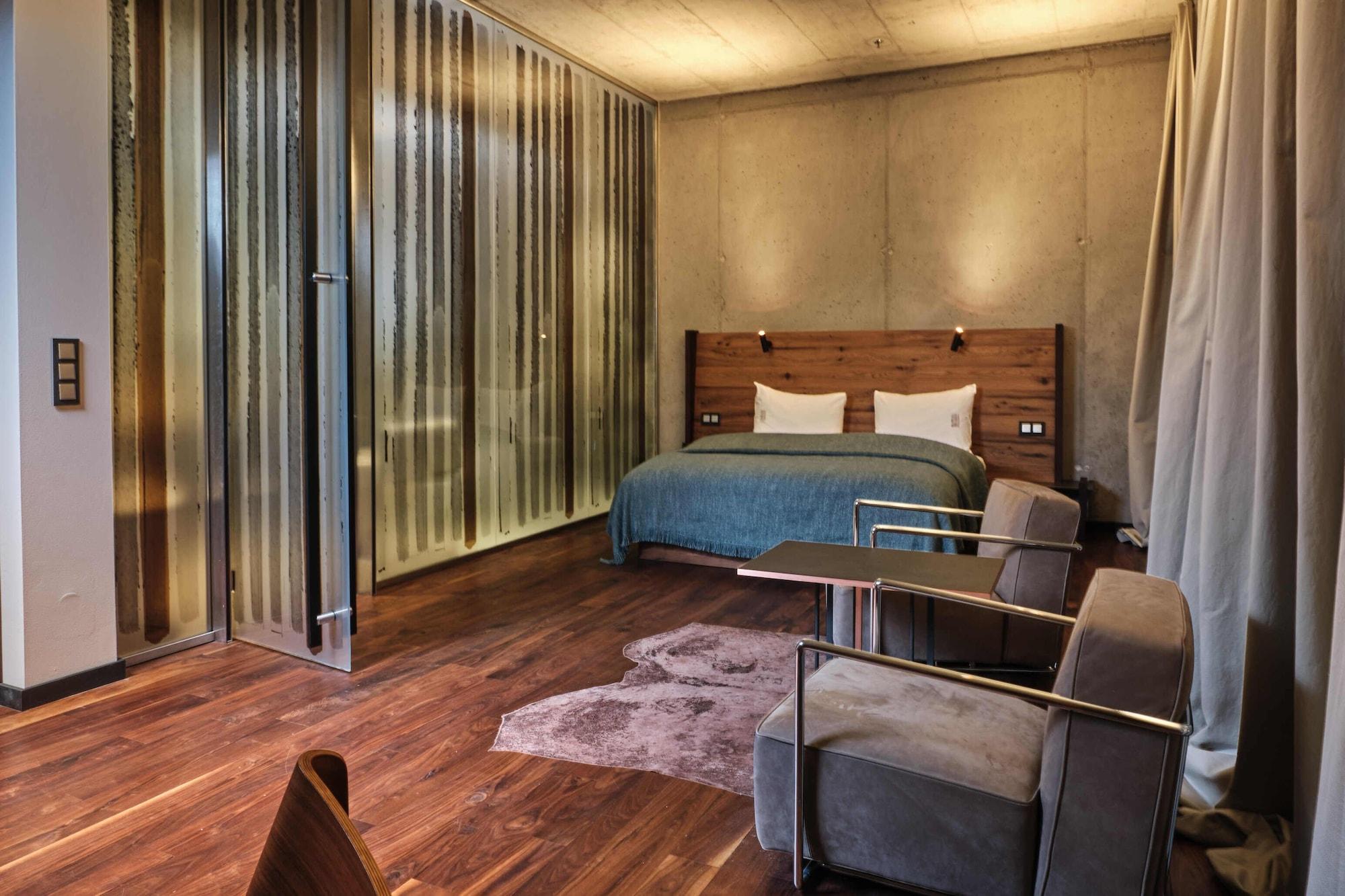 Hotel Warszawa מראה חיצוני תמונה A room at the hotel