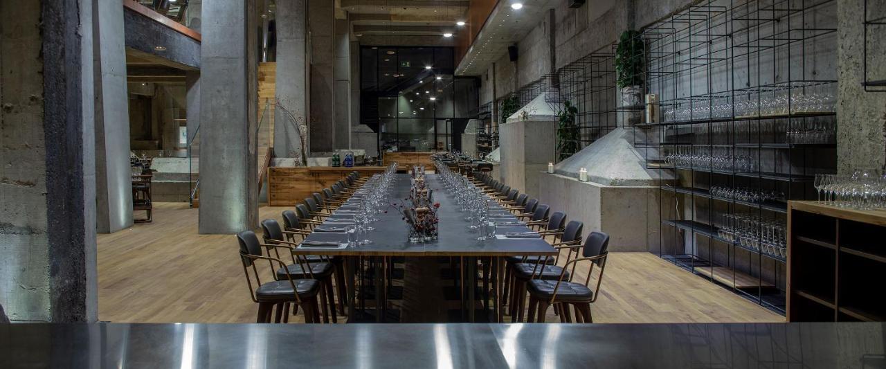 Hotel Warszawa מראה חיצוני תמונה The restaurant